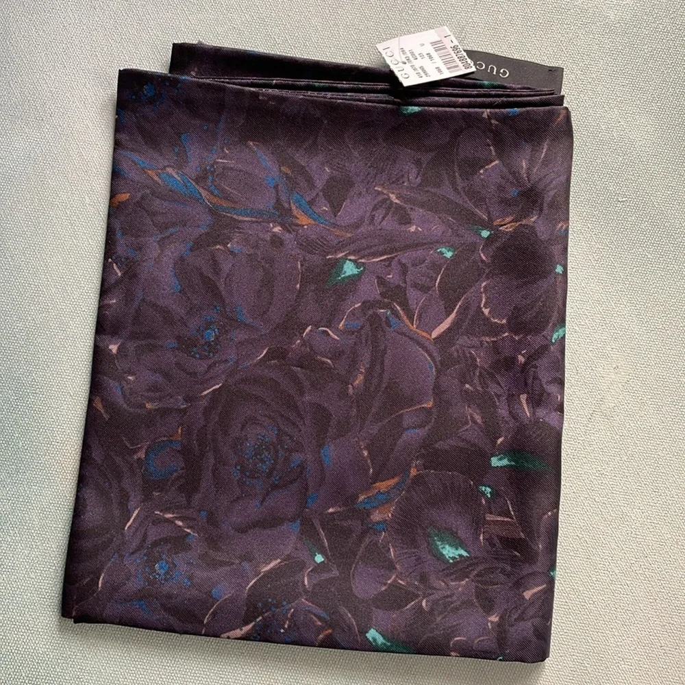 Authentic Gucci Floral Silk Scarf Runway 2012